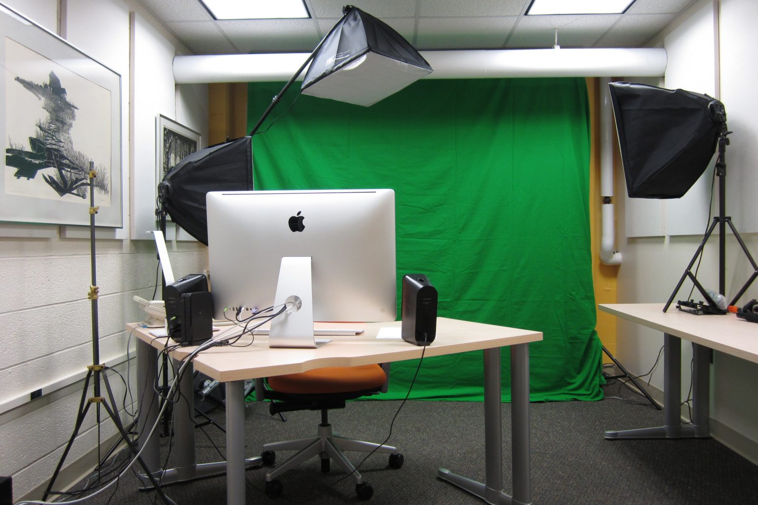 video production room with greenscreen